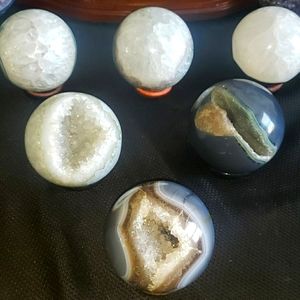 Agate and Uruguay Spheres
